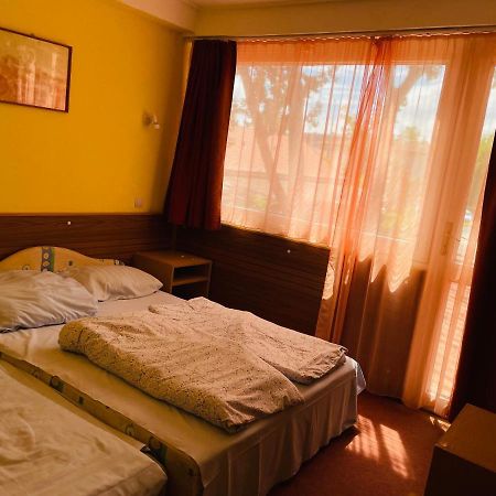 Rev Szallo Balaton Hotel Szántód Eksteriør billede