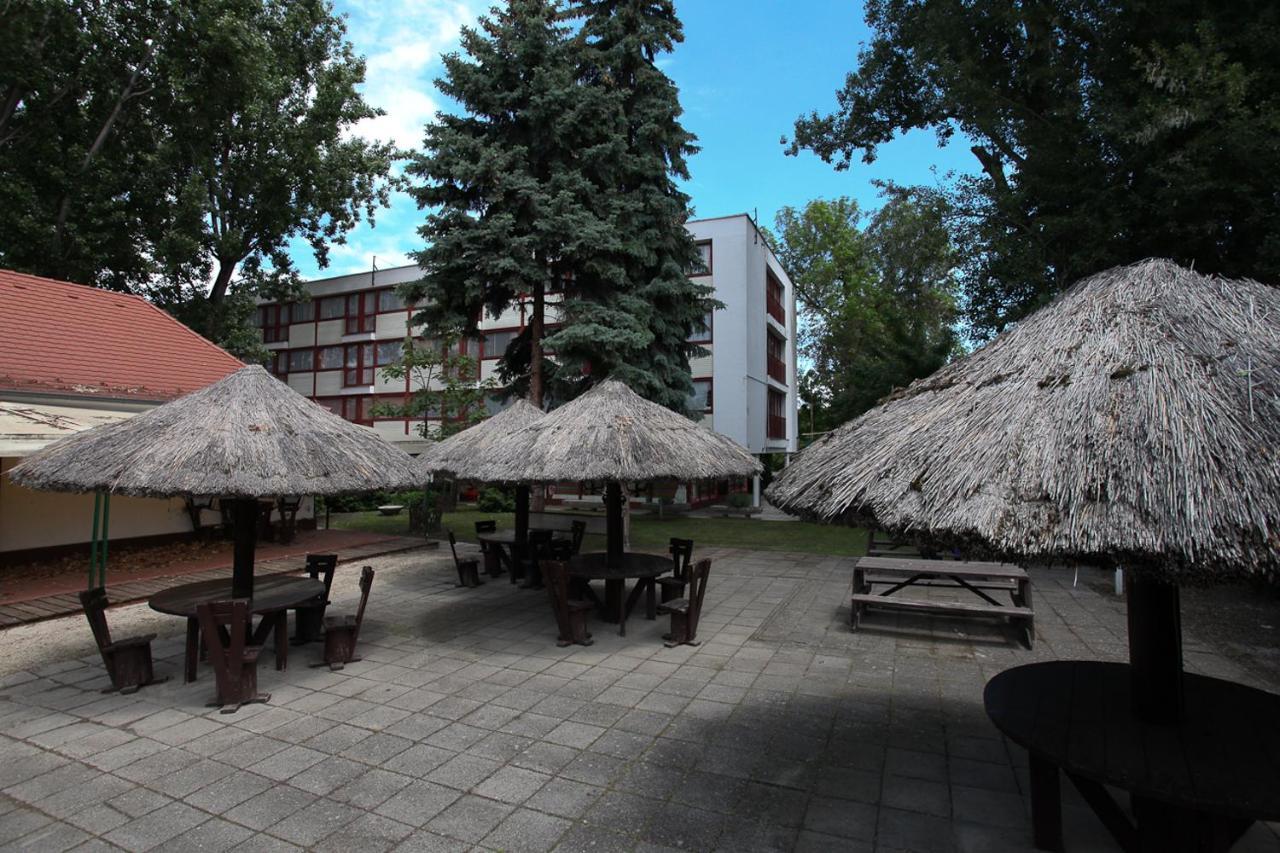 Rev Szallo Balaton Hotel Szántód Eksteriør billede