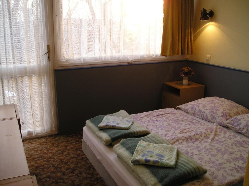 Rev Szallo Balaton Hotel Szántód Værelse billede